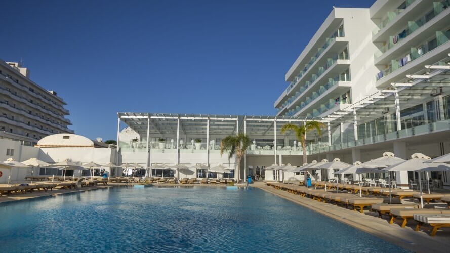 Constantinos The Great Beach Hotel